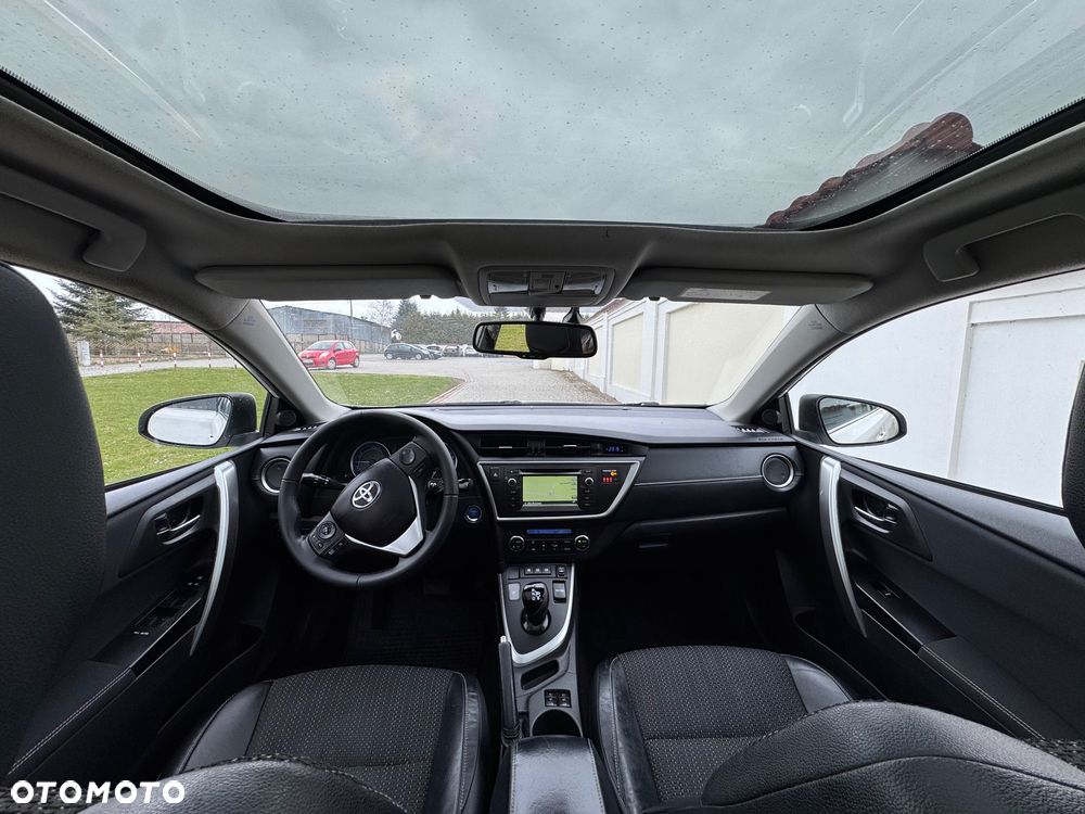 Toyota Auris 1.8 HSD Luna - 14