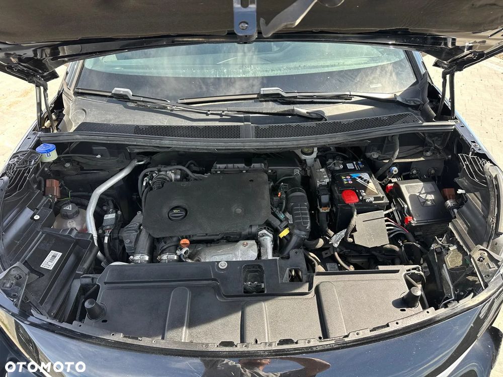 Peugeot 5008 BlueHDi 130 EAT8 GT - 23