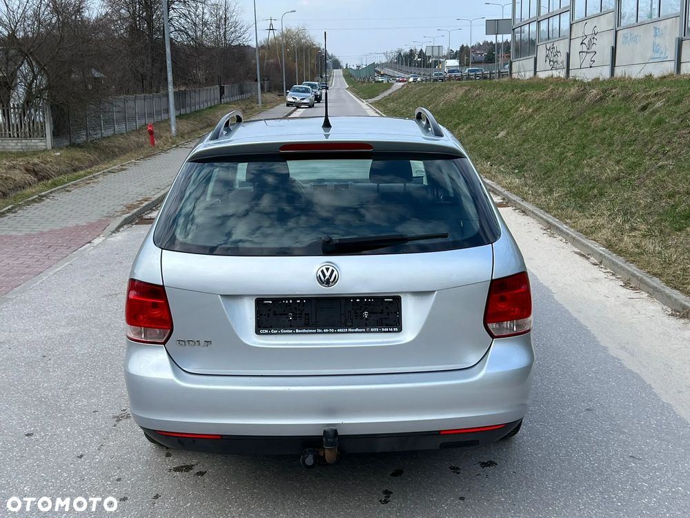 Volkswagen Golf - 18