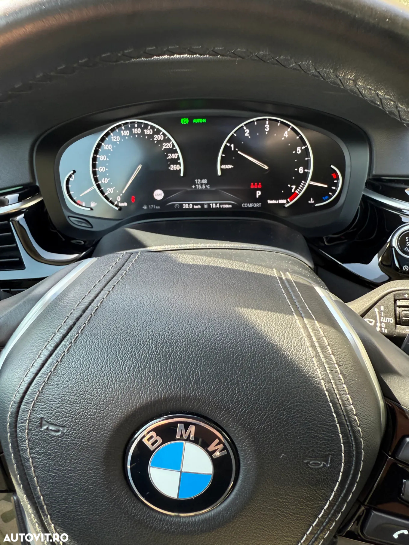 BMW Seria 5 520i AT - 12