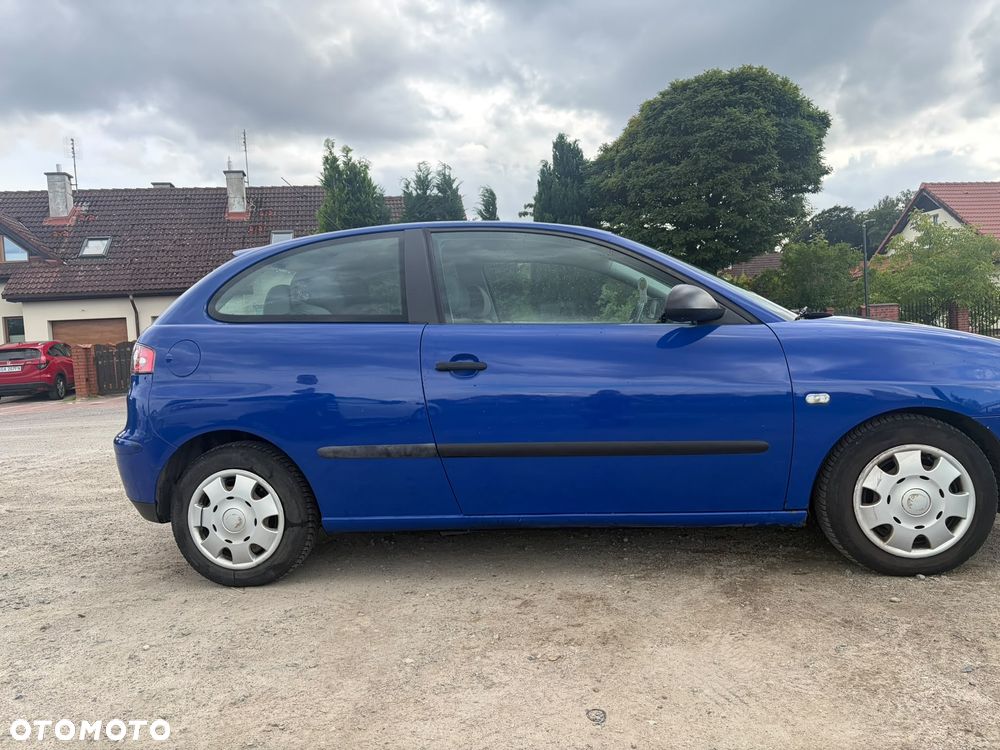 Seat Ibiza 2002 photo 5