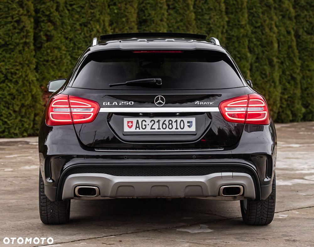 Mercedes-Benz GLA 250 4Matic 7G-DCT AMG Line - 9