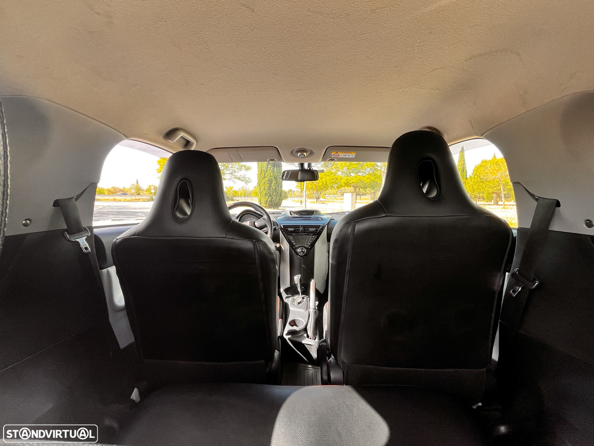 Toyota iQ 1.0 VVT-i 2 MultiDrive - 10