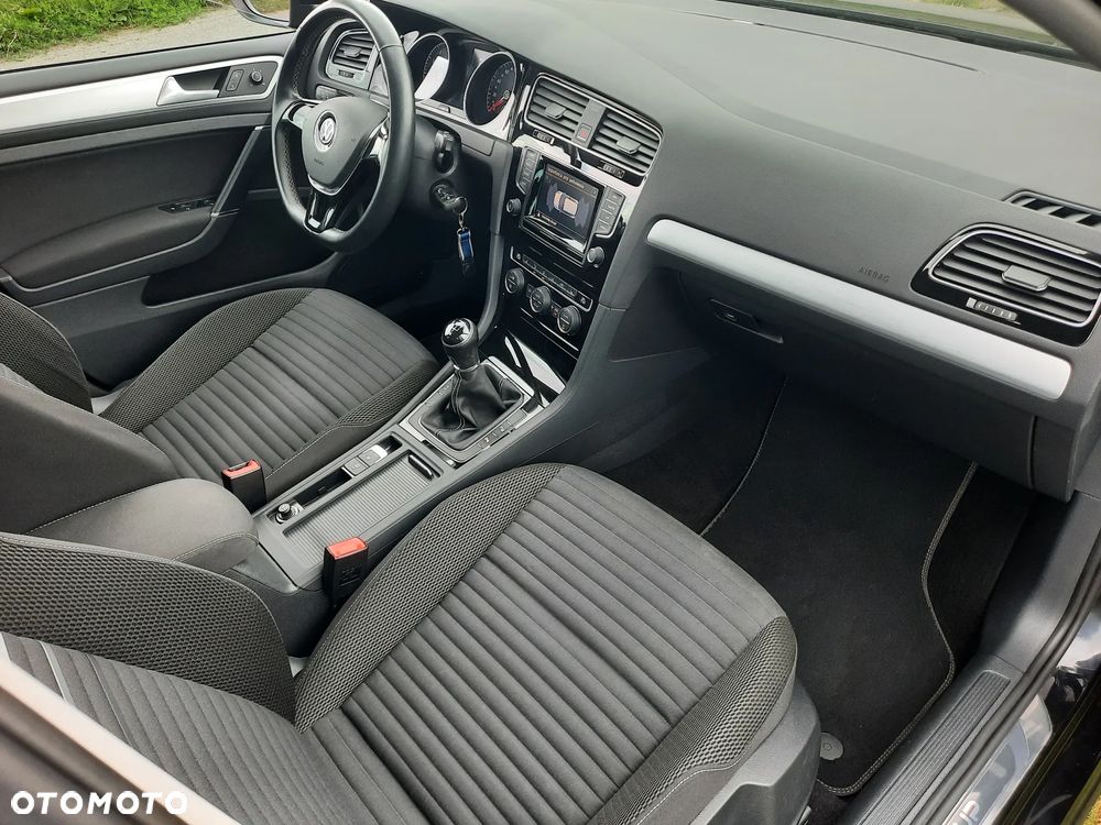 Volkswagen Golf 1.2 TSI BlueMotion Technology Cup - 5