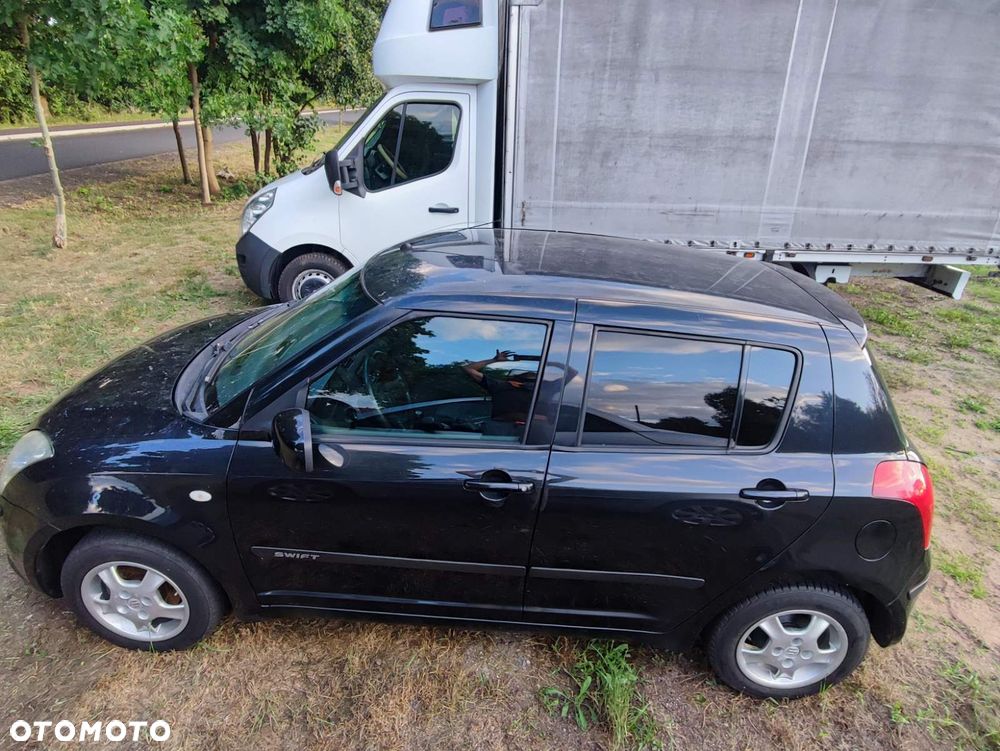Suzuki Swift - 3