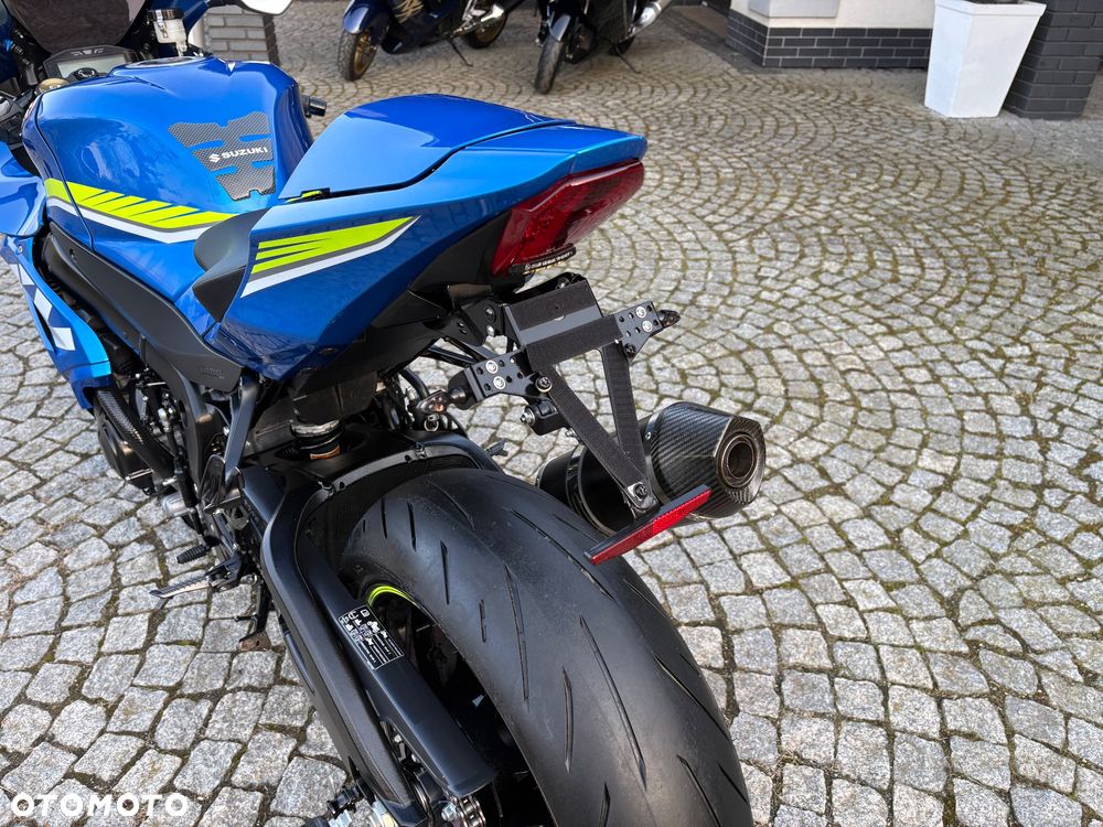 Suzuki GSX-R - 23