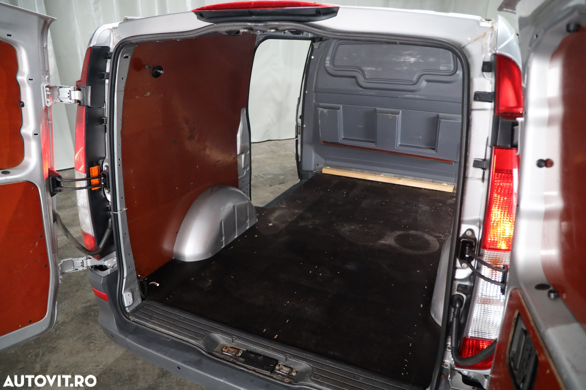 Mercedes-Benz Vito - 27