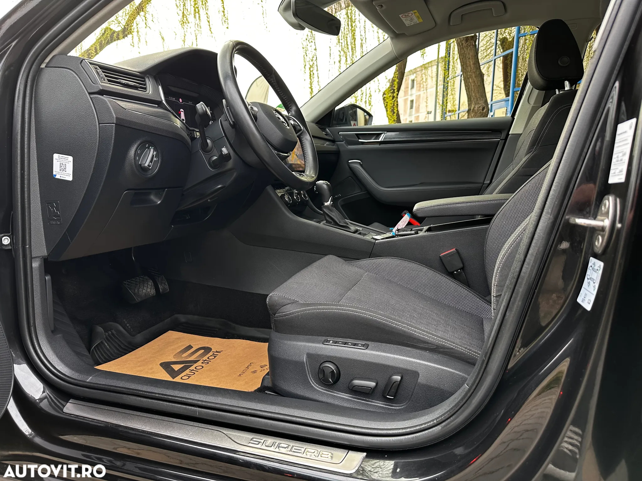 Skoda Superb Combi 1.5 TSI ACT DSG Style - 16