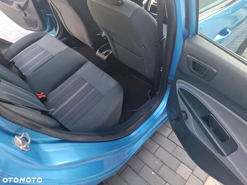 Ford Fiesta 1.25 Ghia - 14