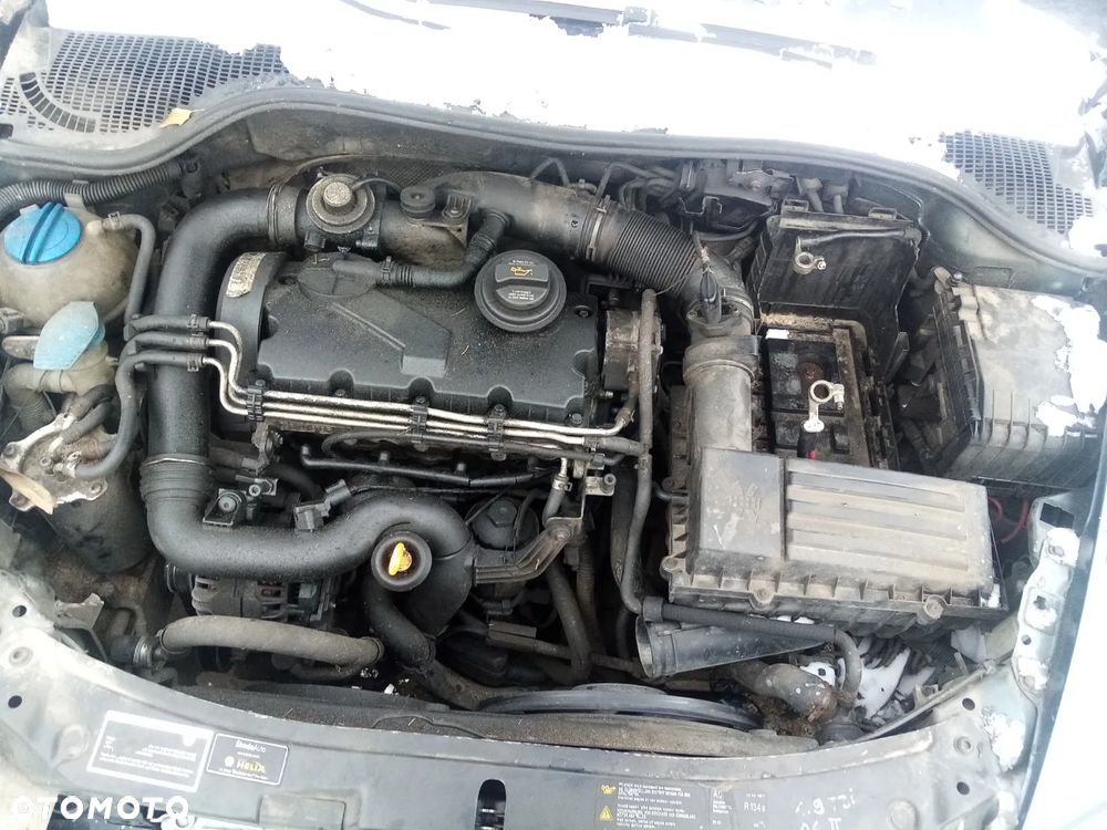 SKODA OCTAVIA II  04-08 1.9 TDI  BJB  PODŁOKIETNIK TUNEL - 26