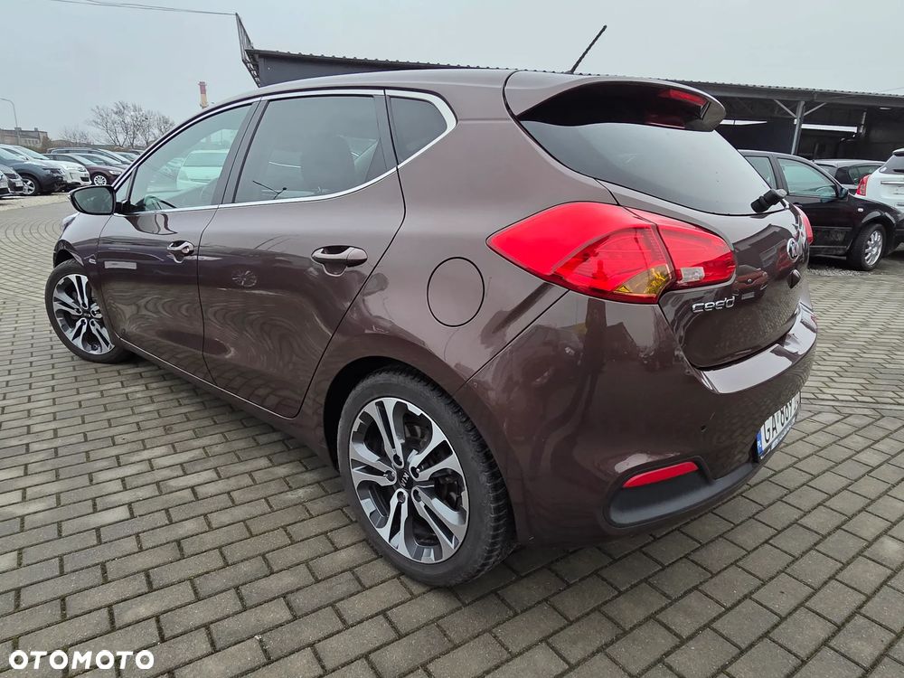 Kia Ceed 1.6 GDI DCT Platinum Edition - 5