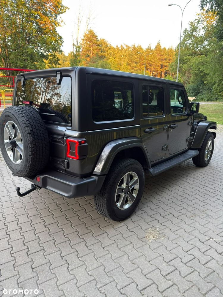 Jeep Wrangler - 8