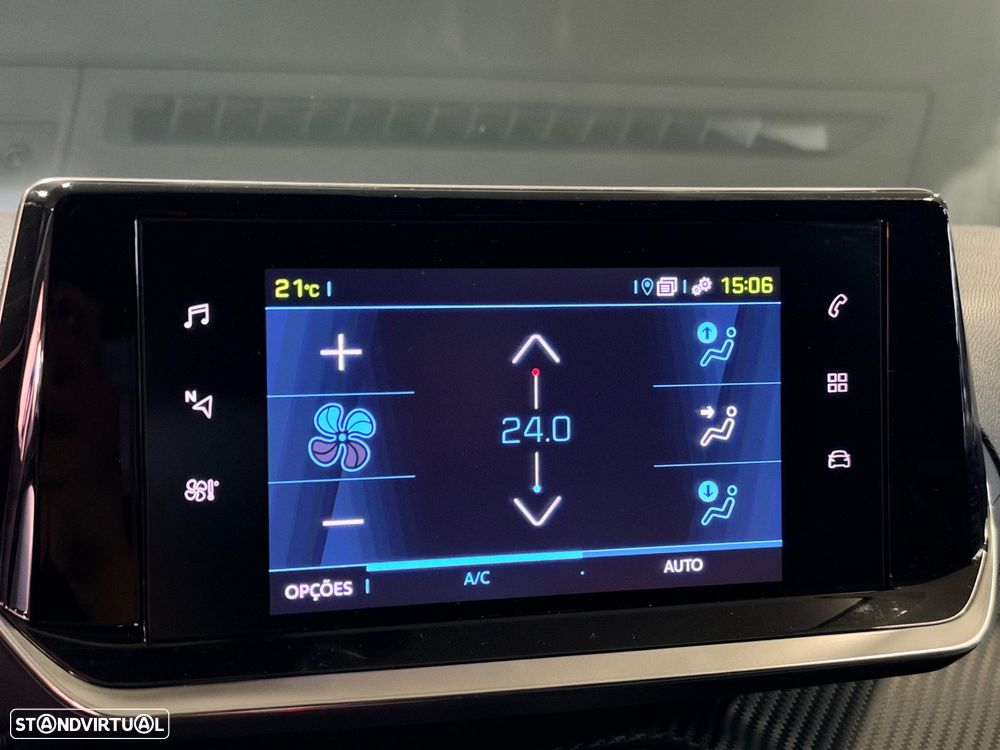 Peugeot e-208 Style - 10