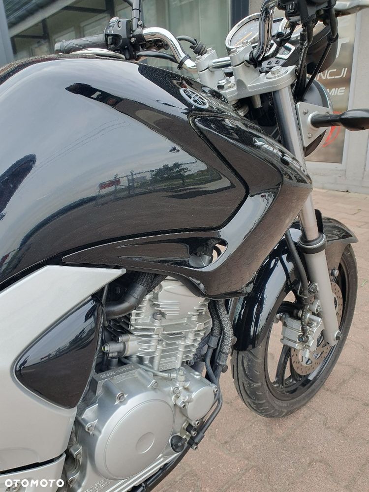 Yamaha YBR - 7