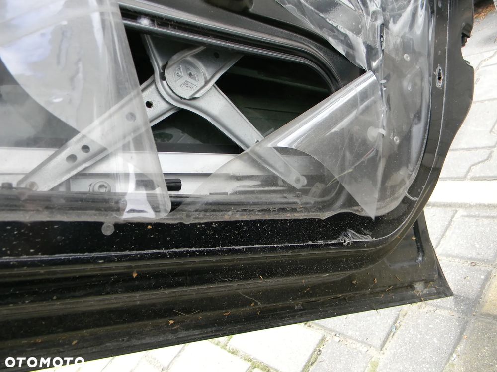 drzwi lewe prawe tył przód OPEL CORSA C 5D Z20R - 24