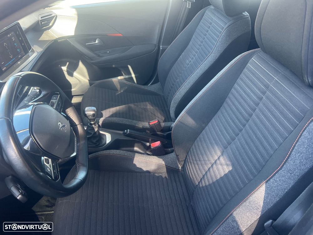 Peugeot 2008 1.2 PureTech Active Pack - 22