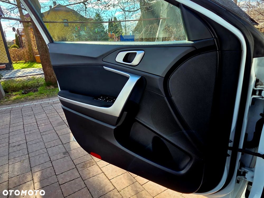 Kia Ceed 1.6 CRDi SCR M - 20