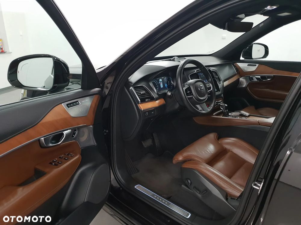 Volvo XC 90 D5 AWD Geartronic Inscription - 5
