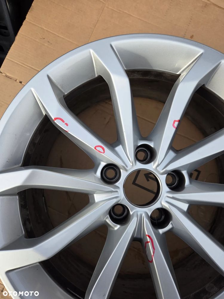 Felga aluminiowa Audi A4 S4 B9 18 Cali 8W0601025H E-8.0Jx18H2 ET 40 - 6