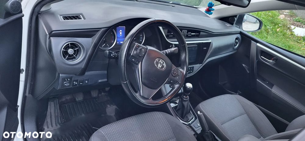 Toyota Corolla 1.6 Comfort - 4