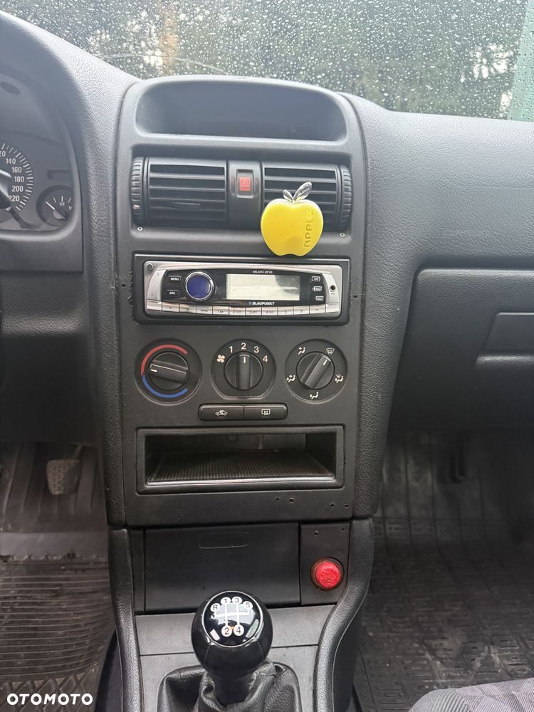 Opel Astra - 18