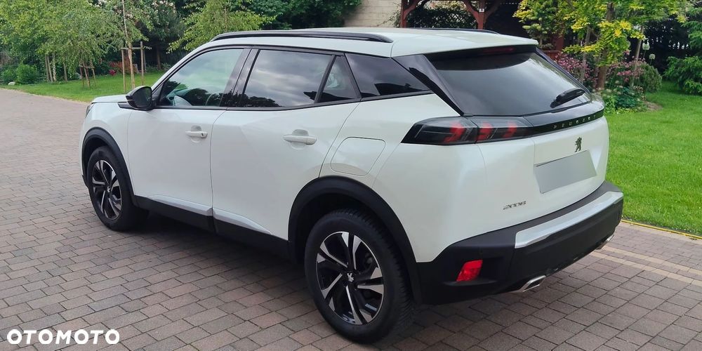 Peugeot 2008 PureTech 130 Allure S&S EAT8 - 5