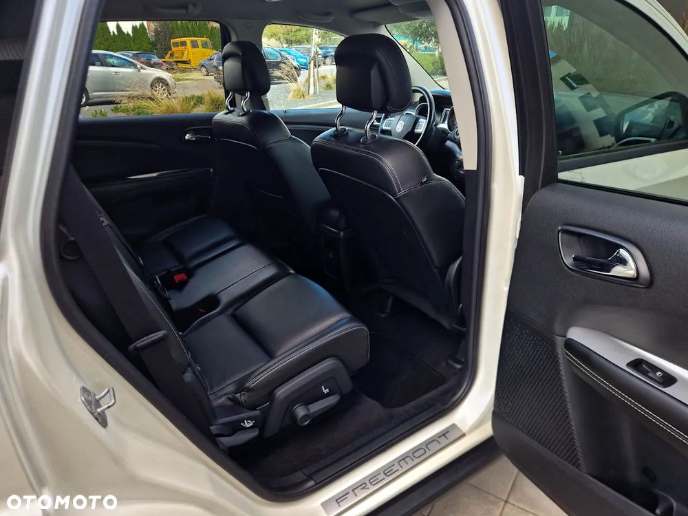 Fiat Freemont 2.0 Multijet 16V DPF Automatik Allrad Lounge - 9