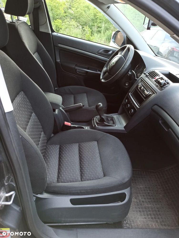 Skoda Octavia 1.6 - 13