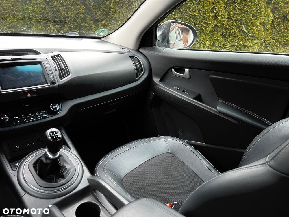 Kia Sportage 2.0 CRDI 4WD Dream-Team Edition - 11