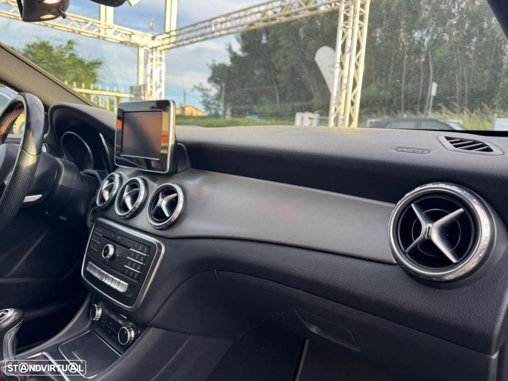 Mercedes-Benz CLA 180 d Shooting Brake AMG Line - 8