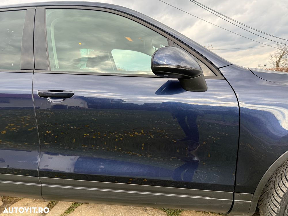 Volkswagen Touareg 3.0 V6 TDI BMT - 8