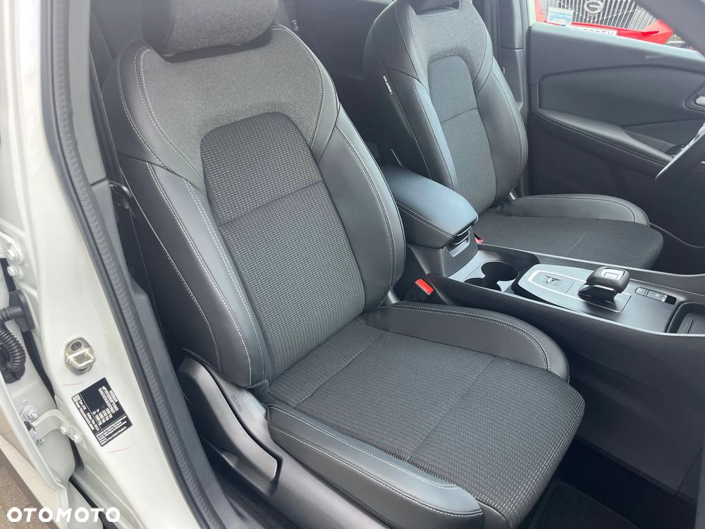 Nissan Qashqai 1.3 DIG-T mHEV N-Connecta Xtronic - 20