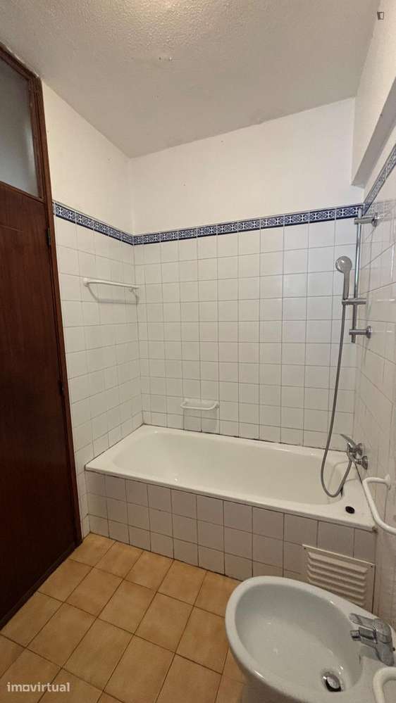 Quarto - localizado em Santarem - Grande imagem: 3/6