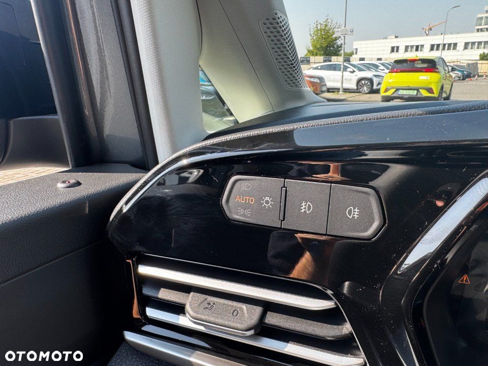 Ford Tourneo Connect - 10