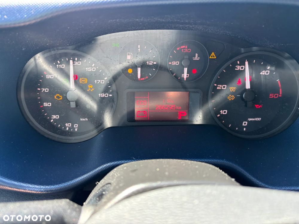 Iveco DAILY 35S14,35S15,35S16,35S17,KILKA SZTUK IZOTERMY CHLODNIE PODWOZIA DO ZABUDOWY KIPRY WYWROTKI KILKANASCIE SZTUK - 9