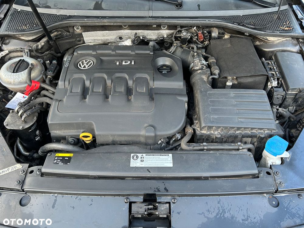 Volkswagen Passat 1.6 TDI (BlueMotion Technology) Comfortline - 13