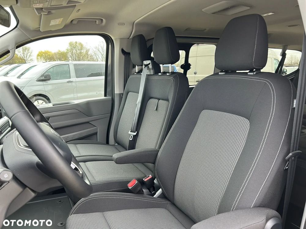 Volkswagen Transporter Kombi L2H1 M1 - 12