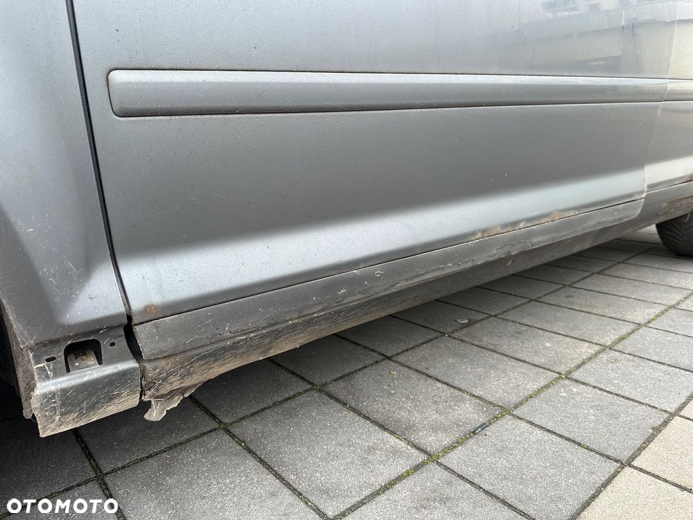 Audi A3 3-drzwiowe 1.6 Ambiente Tiptr - 5