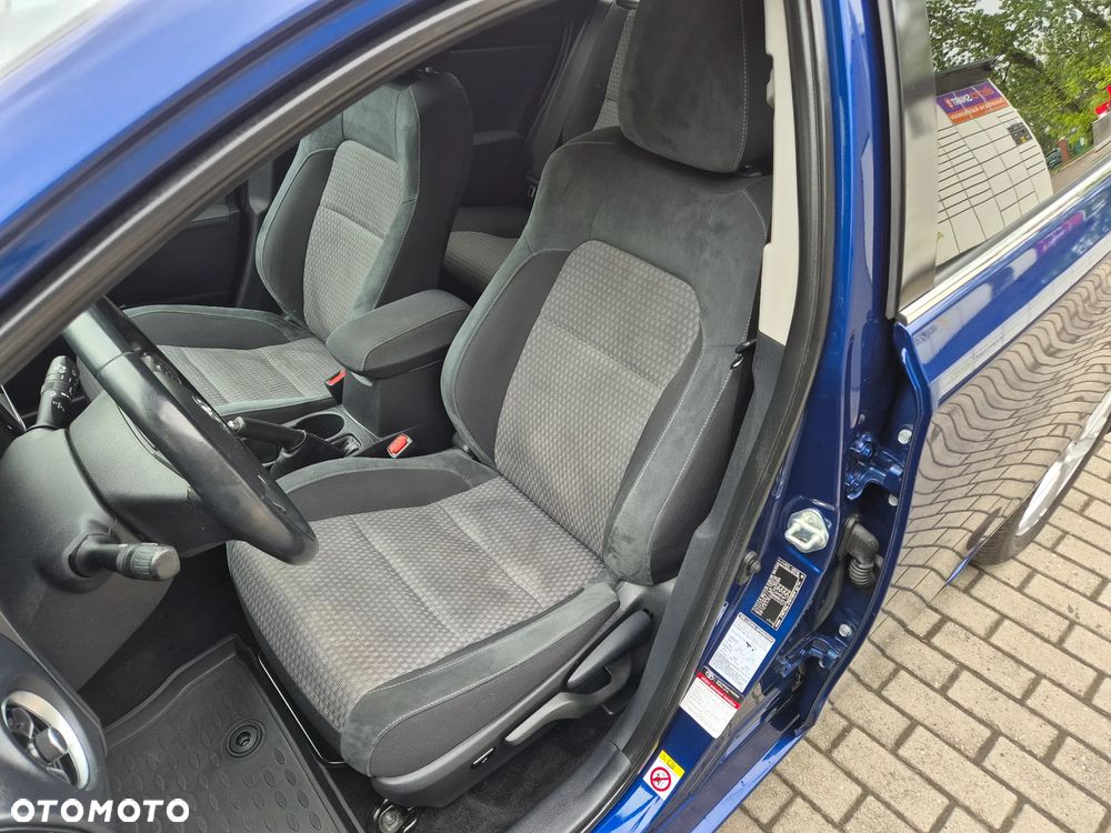 Toyota Auris - 22