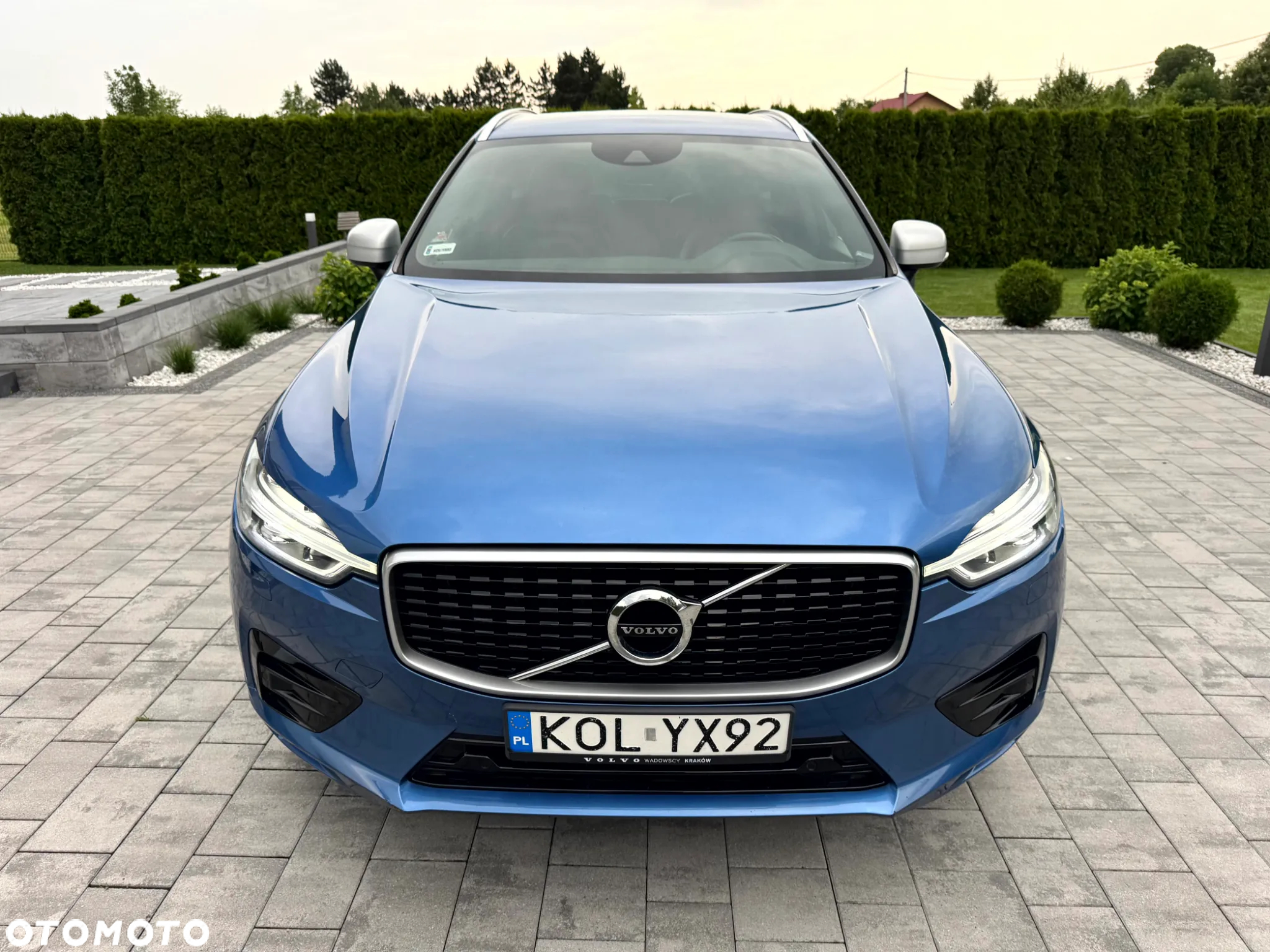 Volvo XC 60 T5 AWD R-Design - 2