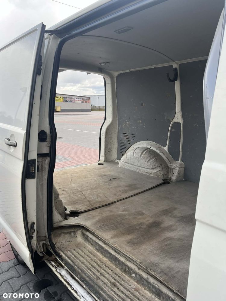 Volkswagen Transporter - 9