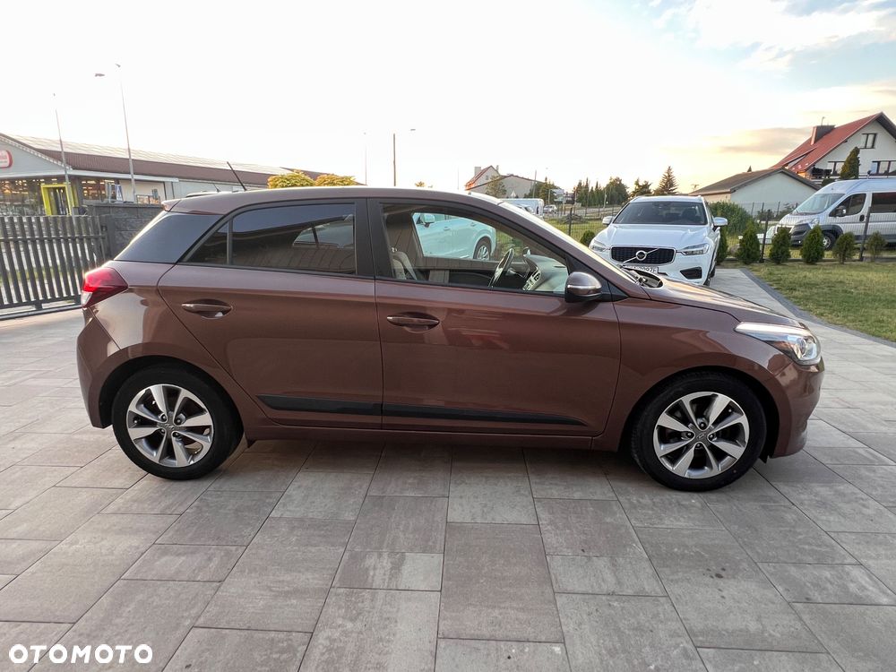 Hyundai i20 1.1 CRDi YES Gold - 33