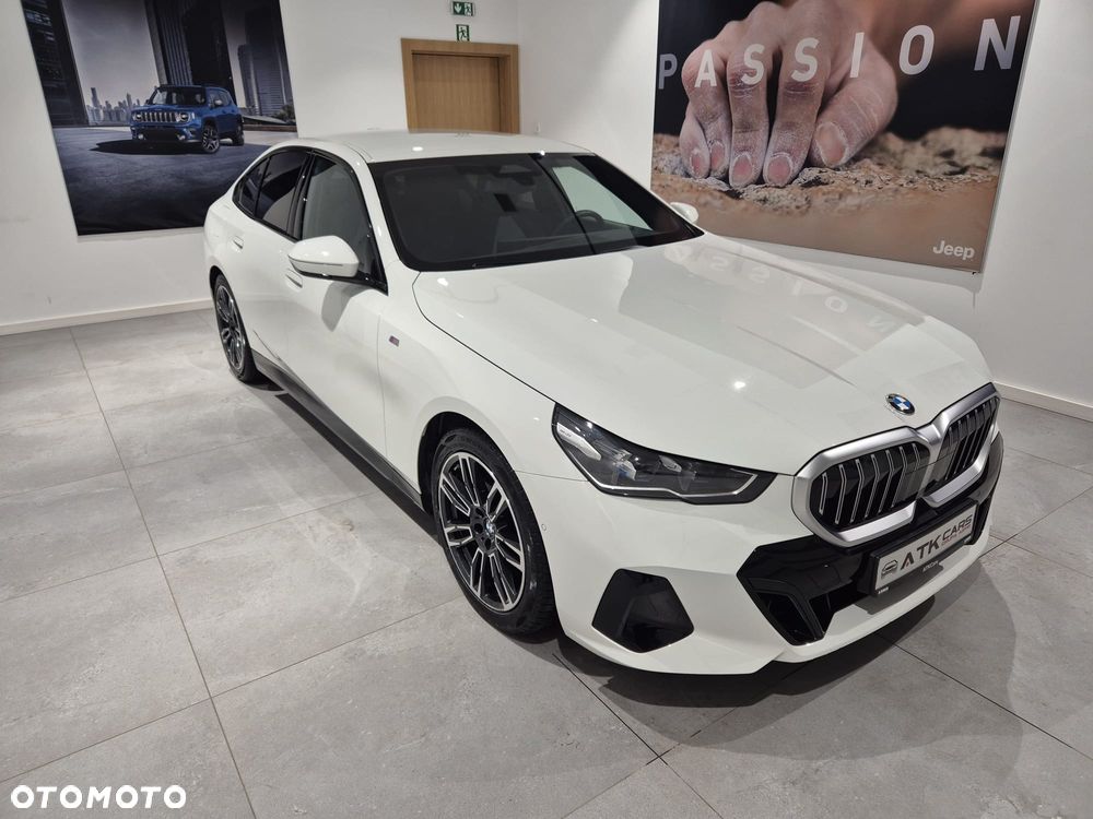 BMW Seria 5 520d xDrive mHEV M Sport - 22