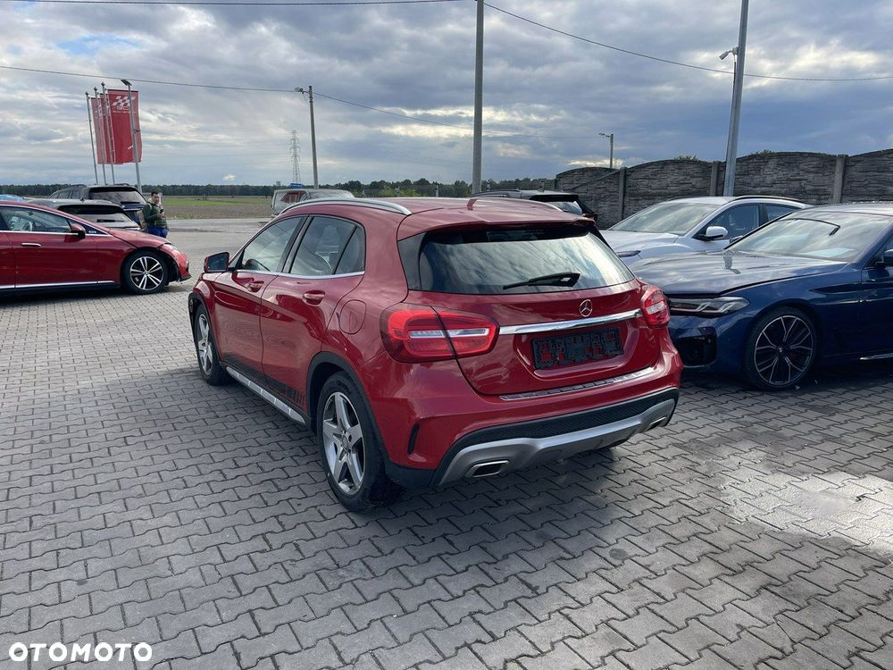 Mercedes-Benz GLA 200 (CDI) d 4Matic 7G-DCT AMG Line - 4