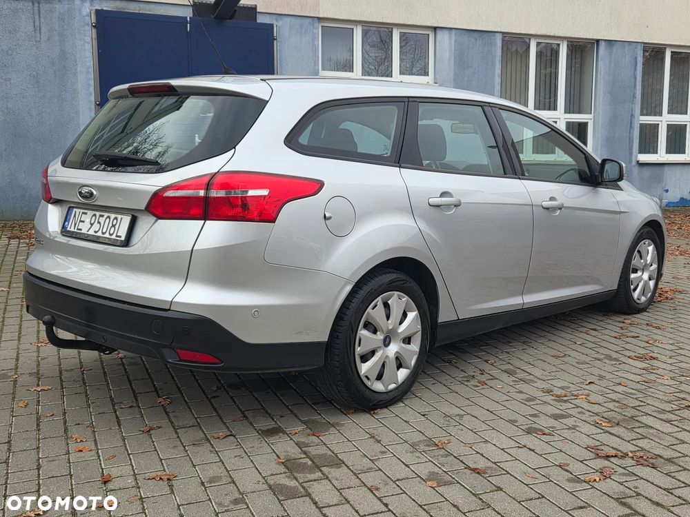 Ford Focus 1.5 TDCi ECOnetic 88g Start-Stopp-Sy Business - 2