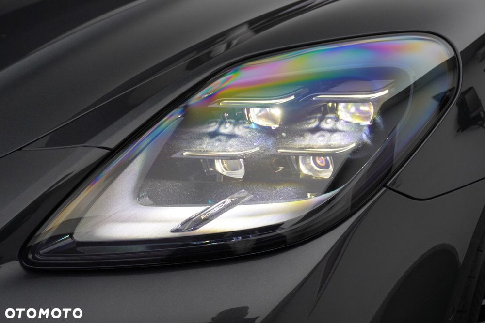 Porsche Panamera GTS - 8