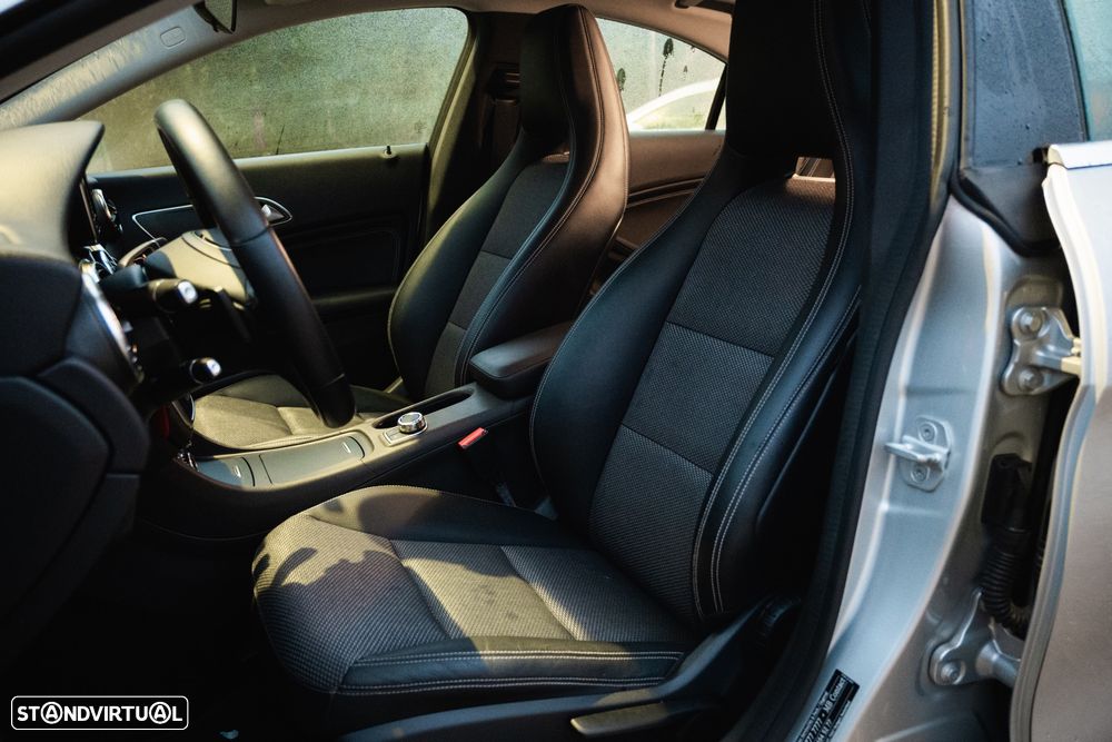 Mercedes-Benz CLA 220 CDI 7G-DCT Urban - 18