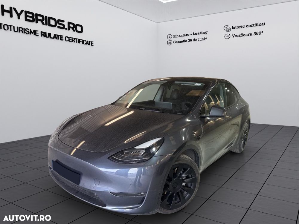 Tesla Model Y - 1