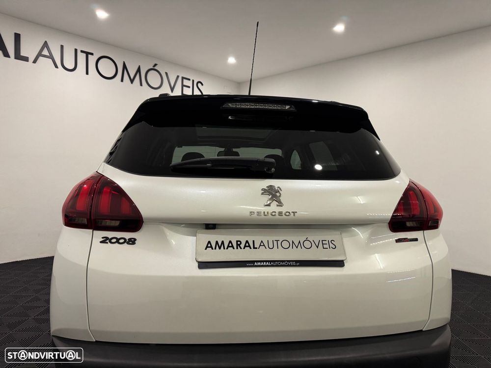 Peugeot 2008 1.6 BlueHDi GT Line - 22