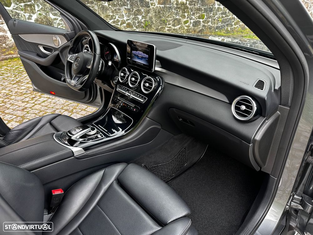 Mercedes-Benz GLC 220 d 4Matic 9G-TRONIC AMG Line - 24